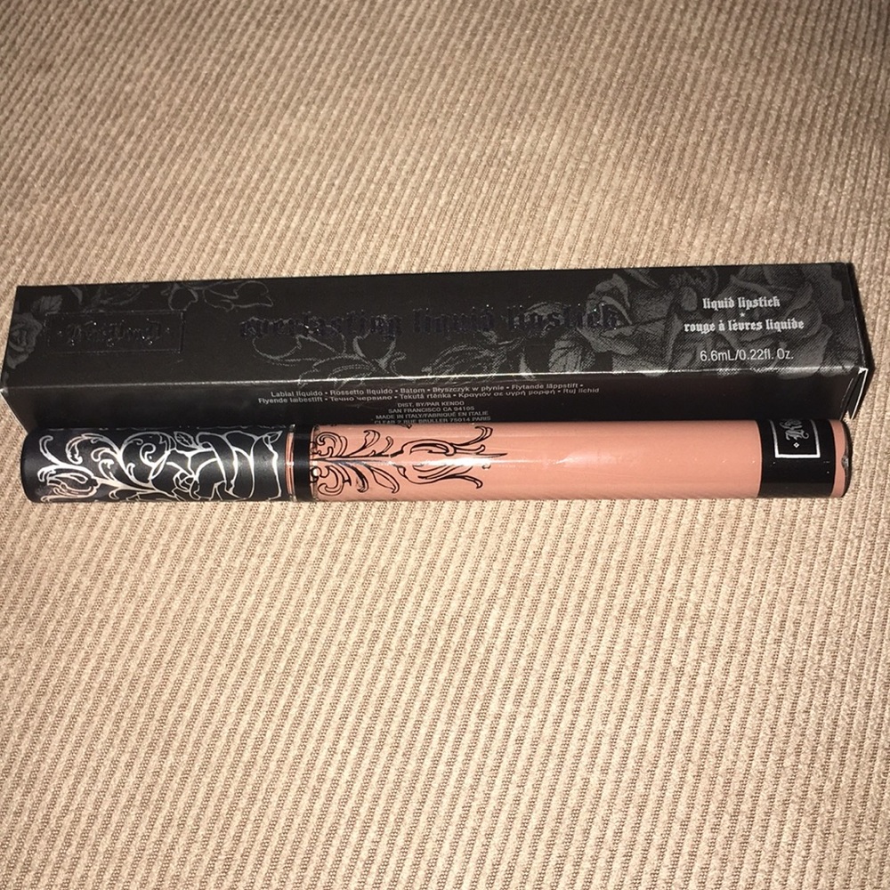 Kat Von D liquid lipstick shade: Bow N Arrow